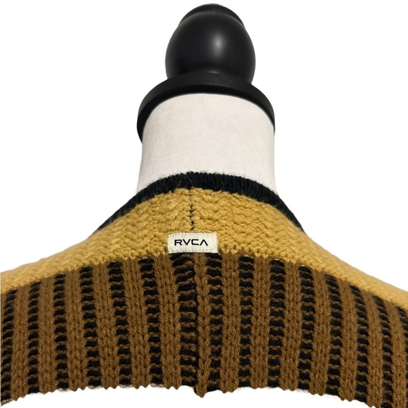 RVCA  Multicolor Poncho. XS - Picture 5 of 8